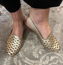 Load image into Gallery viewer, Kremara Shoe "Fiesta" gold