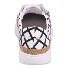 Load image into Gallery viewer, Django and Juliettte Sneaker "Torry"
