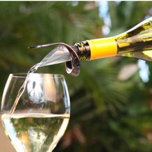 Load image into Gallery viewer, VinOice Wine Chiller/Pourer