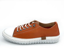 Load image into Gallery viewer, Tyche Sneaker 1