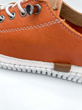 Load image into Gallery viewer, Tyche Sneaker 1