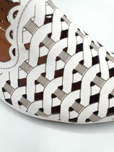 Load image into Gallery viewer, Kremara Shoe "Festival" white