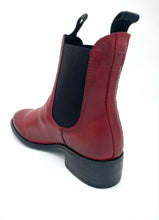 Load image into Gallery viewer, EOS boot "Celina" ruby red