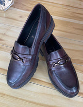 Load image into Gallery viewer, Ara "Camellia" cocoa loafer