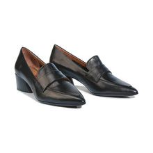 Load image into Gallery viewer, EOS Shoe "Hatena" black