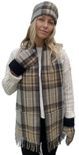 Load image into Gallery viewer, Heritage Handcrafted Woollens- Luxe-Lined Scarf- cream/grey