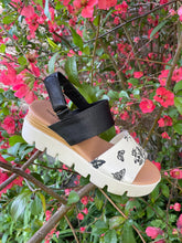 Load image into Gallery viewer, Django and Juliette Sandal "Runar"