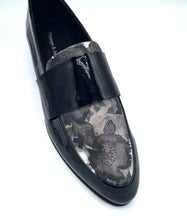 Load image into Gallery viewer, Django and Juliette Shoe "Gabrian"