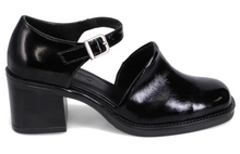 Load image into Gallery viewer, Bueno Shoe "Rita" Black Patent