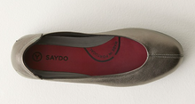 Load image into Gallery viewer, Saydo "Sonia" loafer pewter