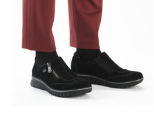 Load image into Gallery viewer, Rieker Shoe "Selena" black