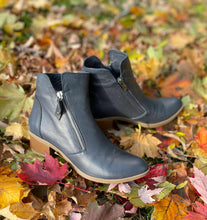 Load image into Gallery viewer, Everly Boot "Olivia"