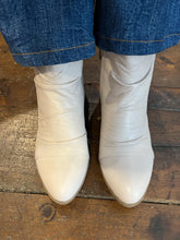 Load image into Gallery viewer, Everly Boot "Talia" brandy