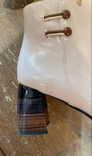 Load image into Gallery viewer, Aqua Flex Boot "Orlean" cream patent
