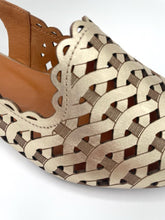 Load image into Gallery viewer, Kremara Shoe "Fiesta" gold