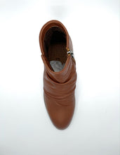 Load image into Gallery viewer, Everly Boot "Sonja" brandy