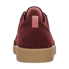 Load image into Gallery viewer, Vionic Sneaker "Winny" cherry suede