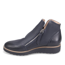 Load image into Gallery viewer, Django and Juliette Boot "Oh My" navy