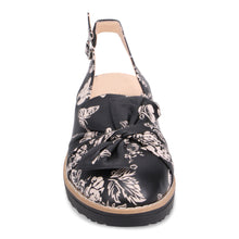 Load image into Gallery viewer, Django and Juliette Shoe "Olissas" black floral