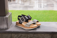Load image into Gallery viewer, Remonte Sandal "Check Mate"