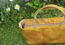 Load image into Gallery viewer, Leafii Emily Tote Bag
