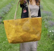 Load image into Gallery viewer, Leafii Emily Tote Bag