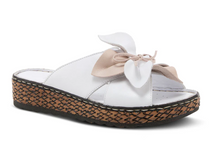Load image into Gallery viewer, Spring Step Sandal "Hillary" White