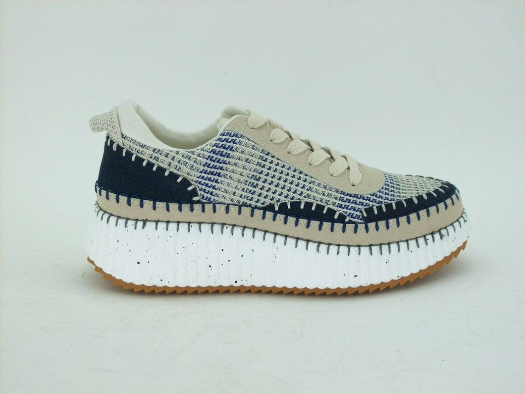 Tyche Sneaker 