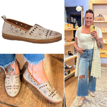 Load image into Gallery viewer, Everly Shoe "Emily" stone
