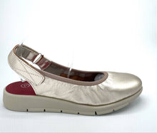 Load image into Gallery viewer, Saydo Shoe &quot;Freesia&quot; champagne
