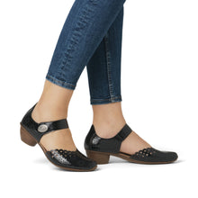 Load image into Gallery viewer, Rieker Shoe &quot;Louise&quot; black patent

