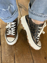 Load image into Gallery viewer, Refresh Sneaker
