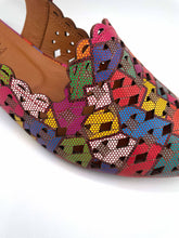 Load image into Gallery viewer, Kremara Shoe &quot;Fiesta&quot;multi
