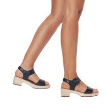 Load image into Gallery viewer, Remonte Sandal &quot;Astrid&quot; black
