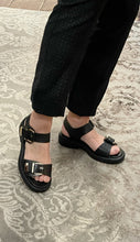 Load image into Gallery viewer, Eos Sandal "Ele"
