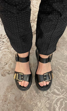 Load image into Gallery viewer, Eos Sandal "Ele"
