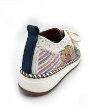 Load image into Gallery viewer, La Pinta Sneaker "Blossom"
