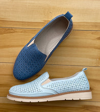 Load image into Gallery viewer, Kremara Shoe "BeBee"
