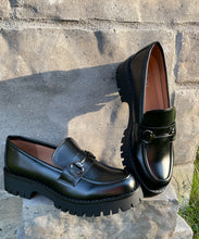 Load image into Gallery viewer, Taxi Shoe "Jess" matte black
