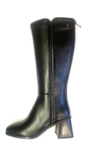 Load image into Gallery viewer, Aqua Flex Boot "Dolce" black
