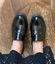 Load image into Gallery viewer, Taxi Shoe "Jess" matte black
