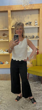 Load image into Gallery viewer, Tyche Sandal Melaia black
