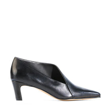 Load image into Gallery viewer, EOS Shoe "Kit" black
