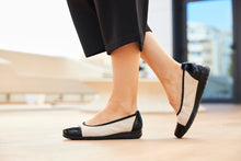 Load image into Gallery viewer, Rieker Shoe &quot;Maris&quot; black/ivory
