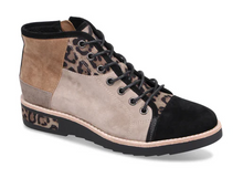 Load image into Gallery viewer, Django and Juliette Boot "Regine"
