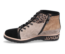 Load image into Gallery viewer, Django and Juliette Boot "Regine"

