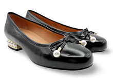 Load image into Gallery viewer, Tamara London Shoe "Azzi" black
