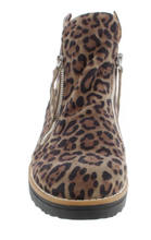 Load image into Gallery viewer, Django and Juliette Boot "Oh My" Leopard
