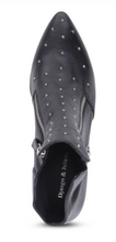 Load image into Gallery viewer, Django &amp; Juliette Boot "Jazzy" Black stud
