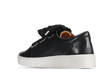 Load image into Gallery viewer, EOS sneaker &quot;Jovi&quot; black
